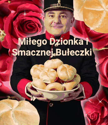 Uśmiechnięty mężczyzna z bułkami na światowy dzień bułek